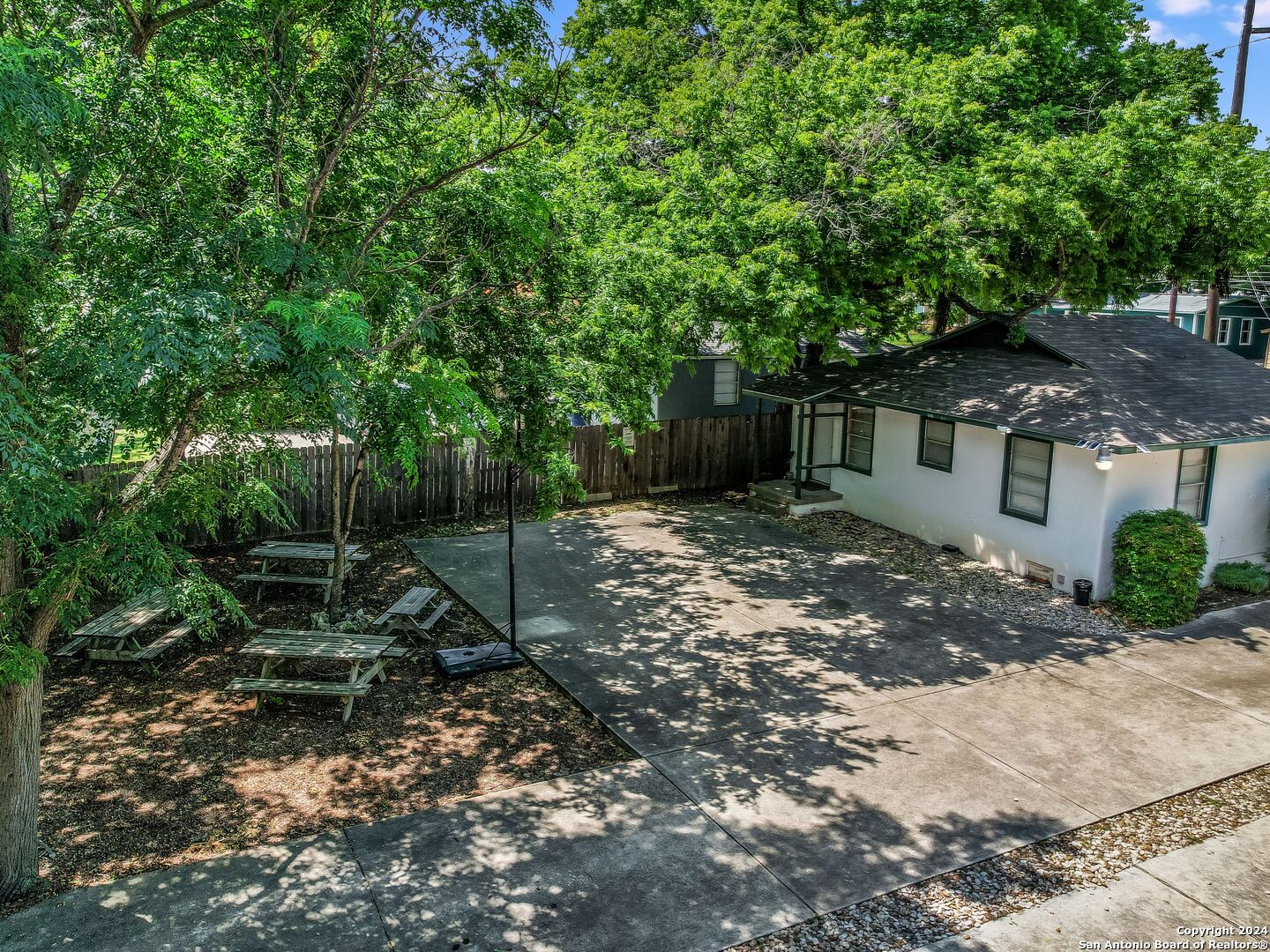 1509 W Koenig Austin TX 78756