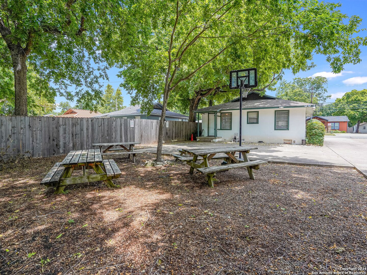 1509 W Koenig Austin TX 78756