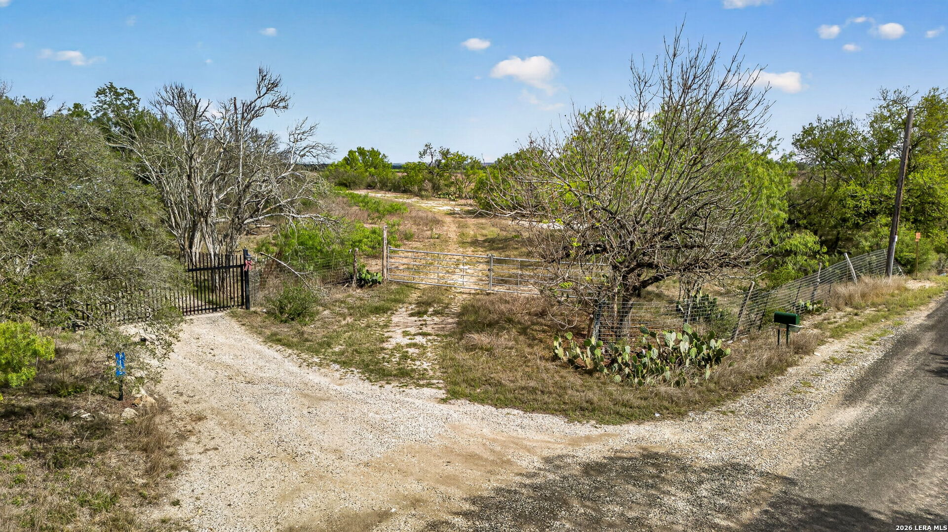 1151 County Road 2615 Rio Medina TX 78066