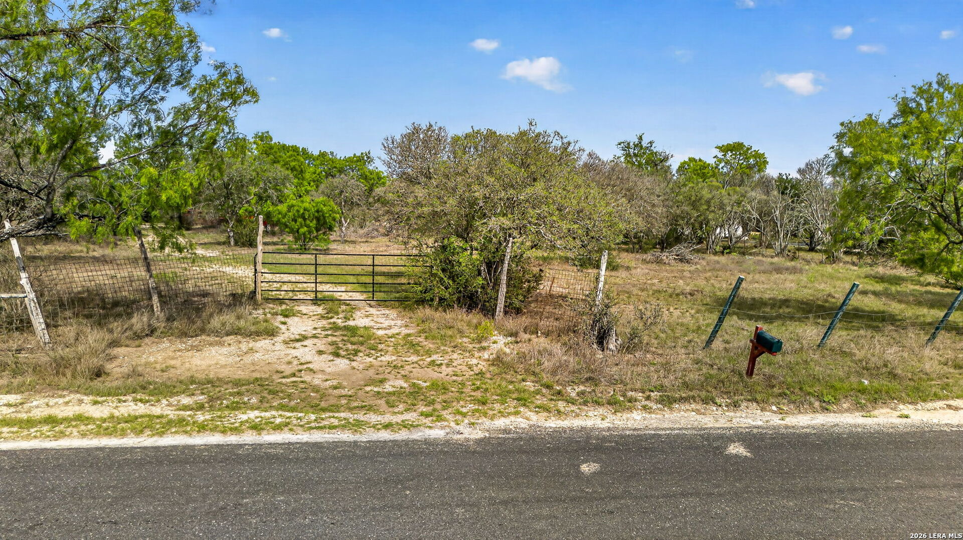 1151 County Road 2615 Rio Medina TX 78066