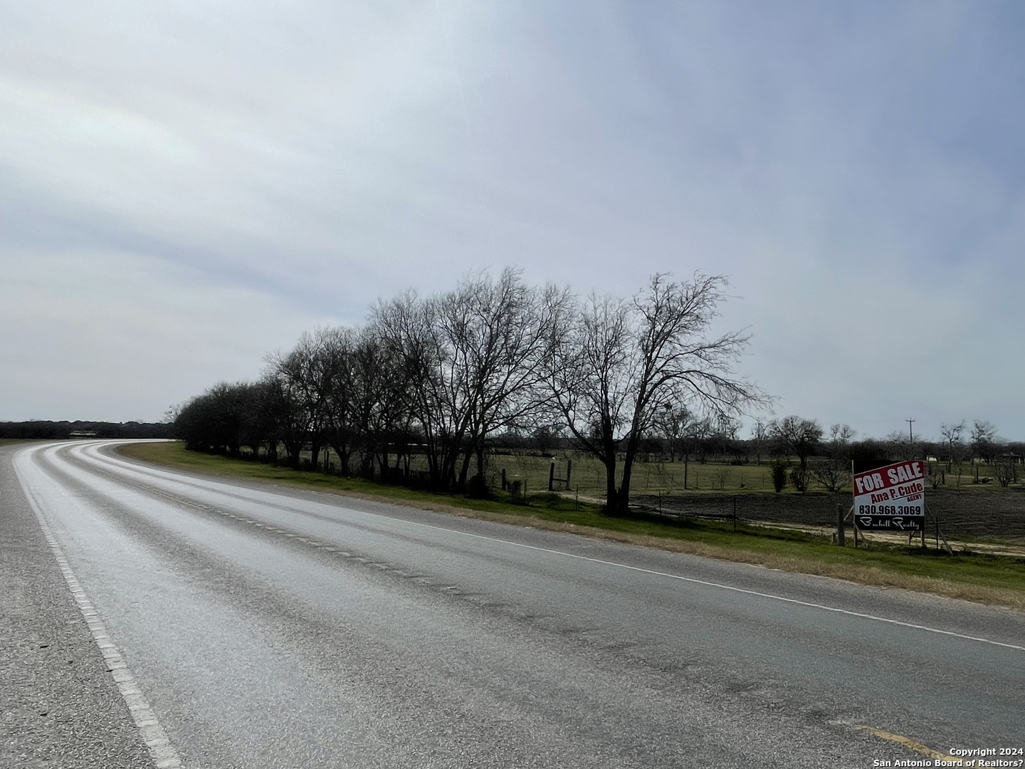 8650 S Loop 1604 E Elmendorf TX 78112