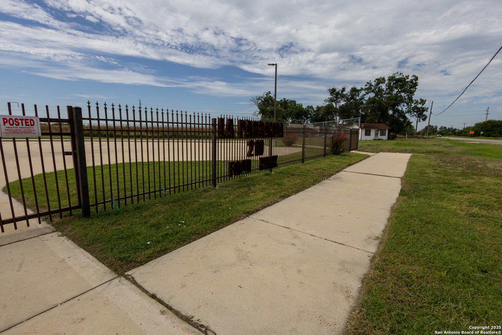 7502 New Laredo San Antonio TX 78211