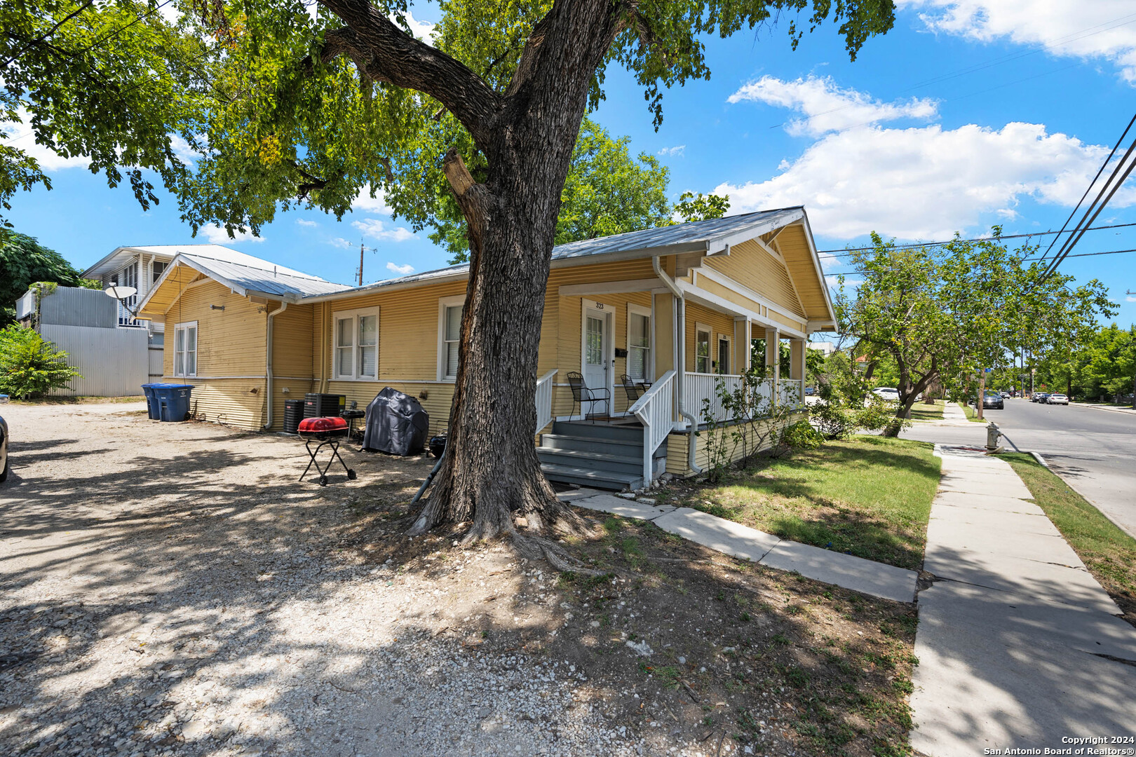 319 E Euclid San Antonio TX 78212