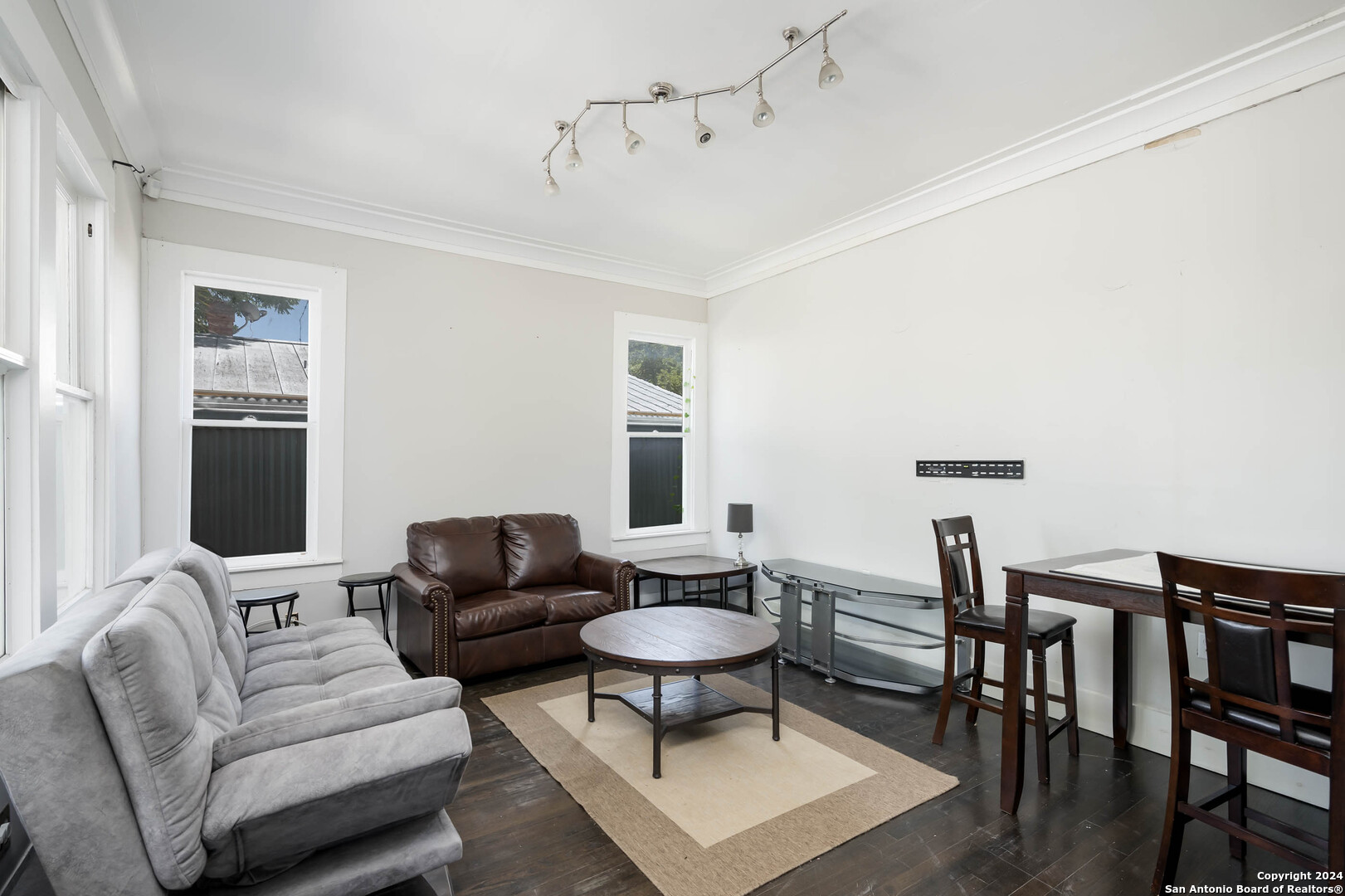 319 E Euclid San Antonio TX 78212