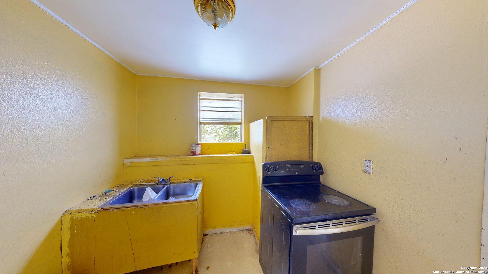 1407 Gevers San Antonio TX 78210