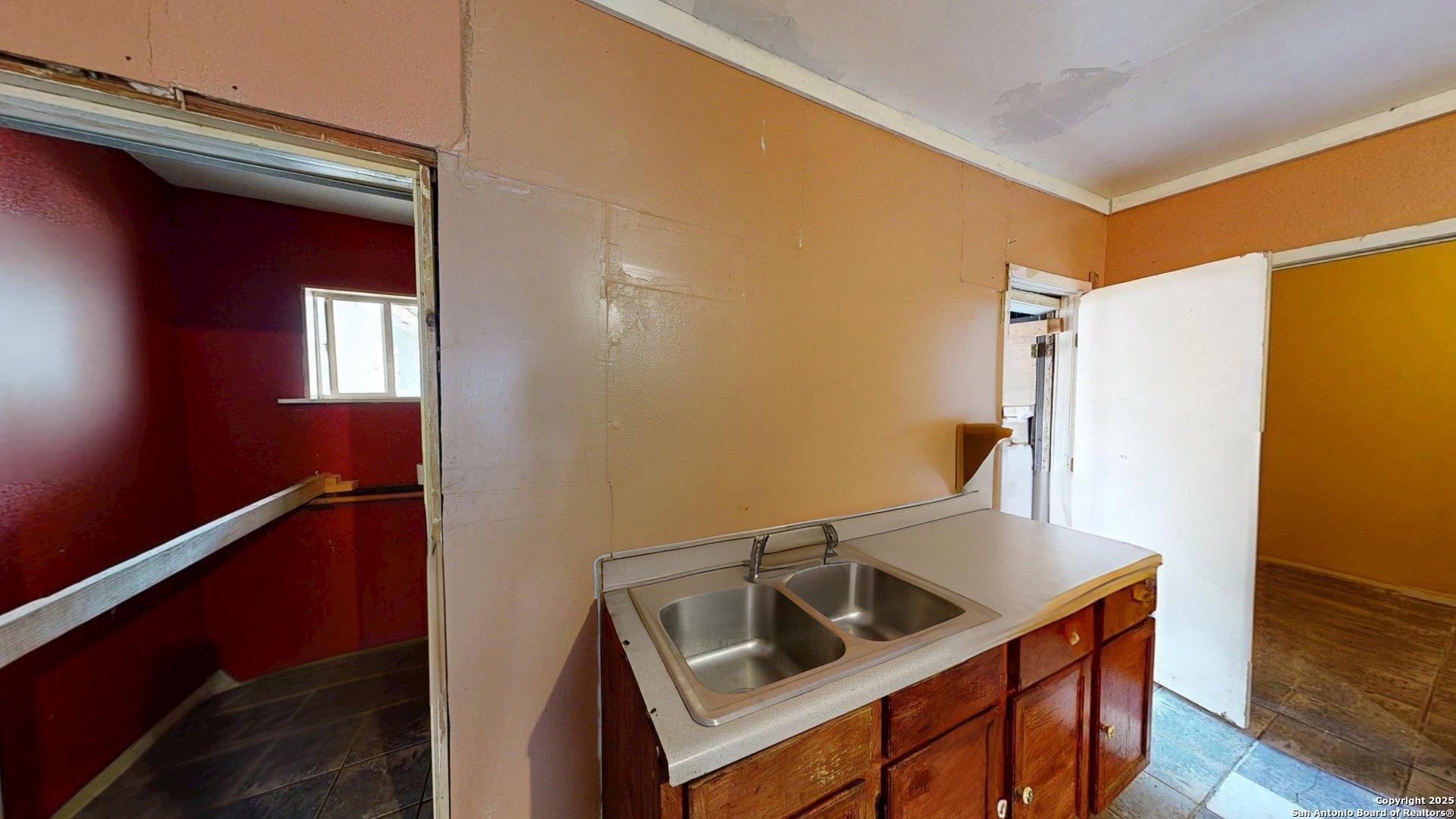 1407 Gevers San Antonio TX 78210