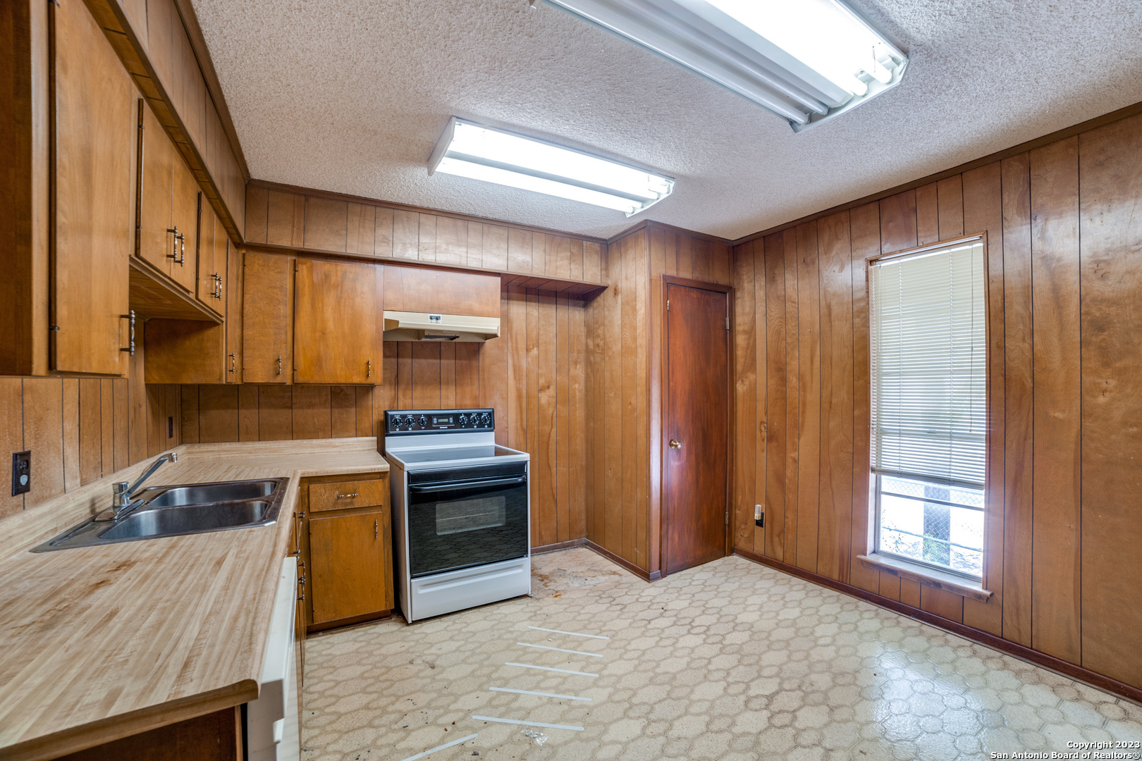 5721 Broadway San Antonio TX 78209