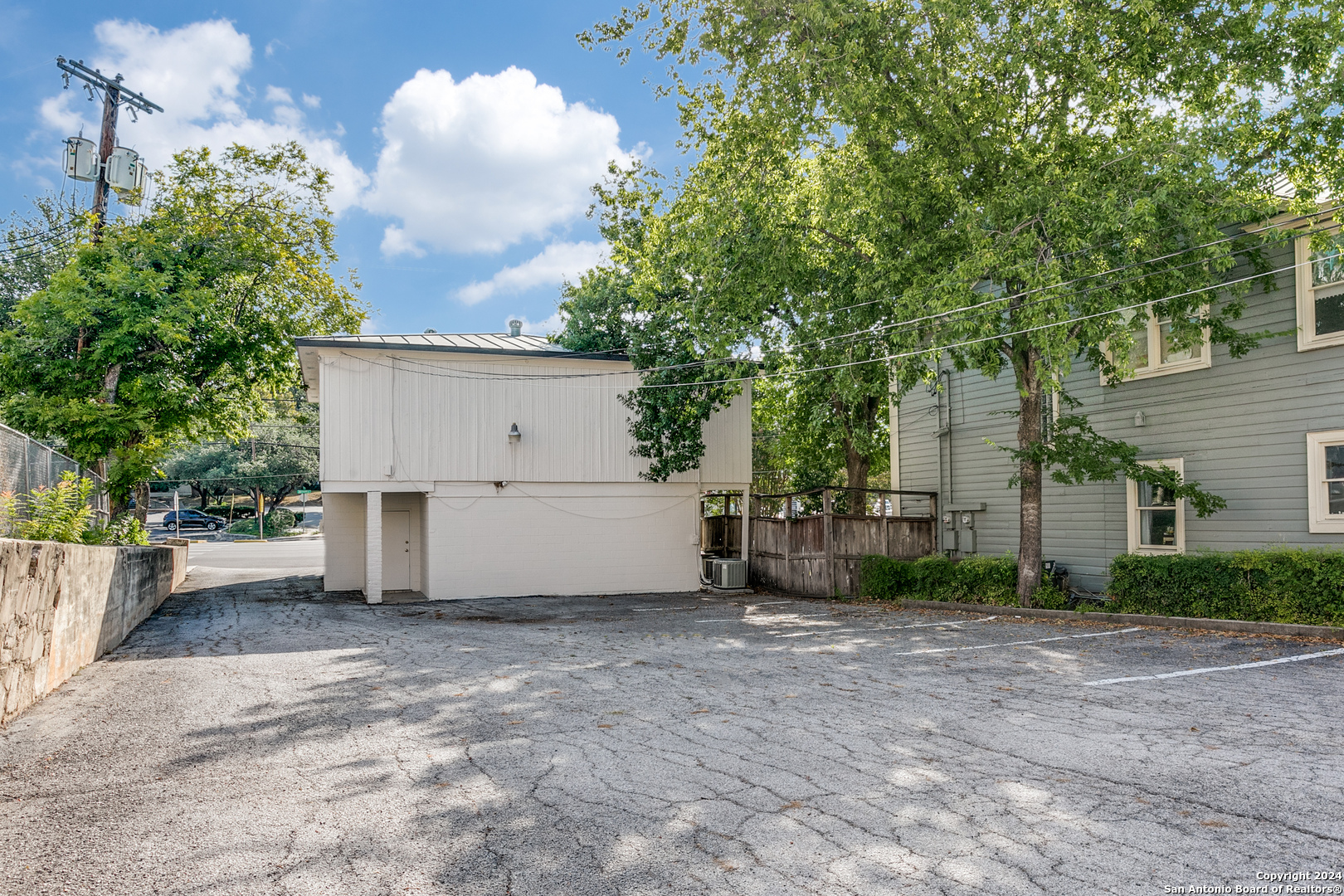 5721 Broadway San Antonio TX 78209