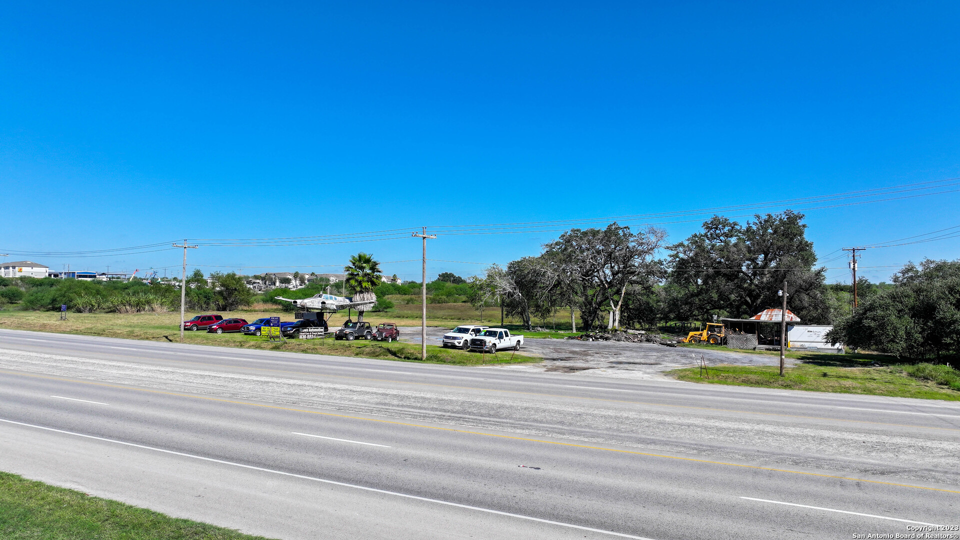 4531 Us-181 S Kenedy TX 78119