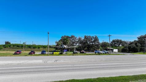 4531 Us-181 S Kenedy TX 78119