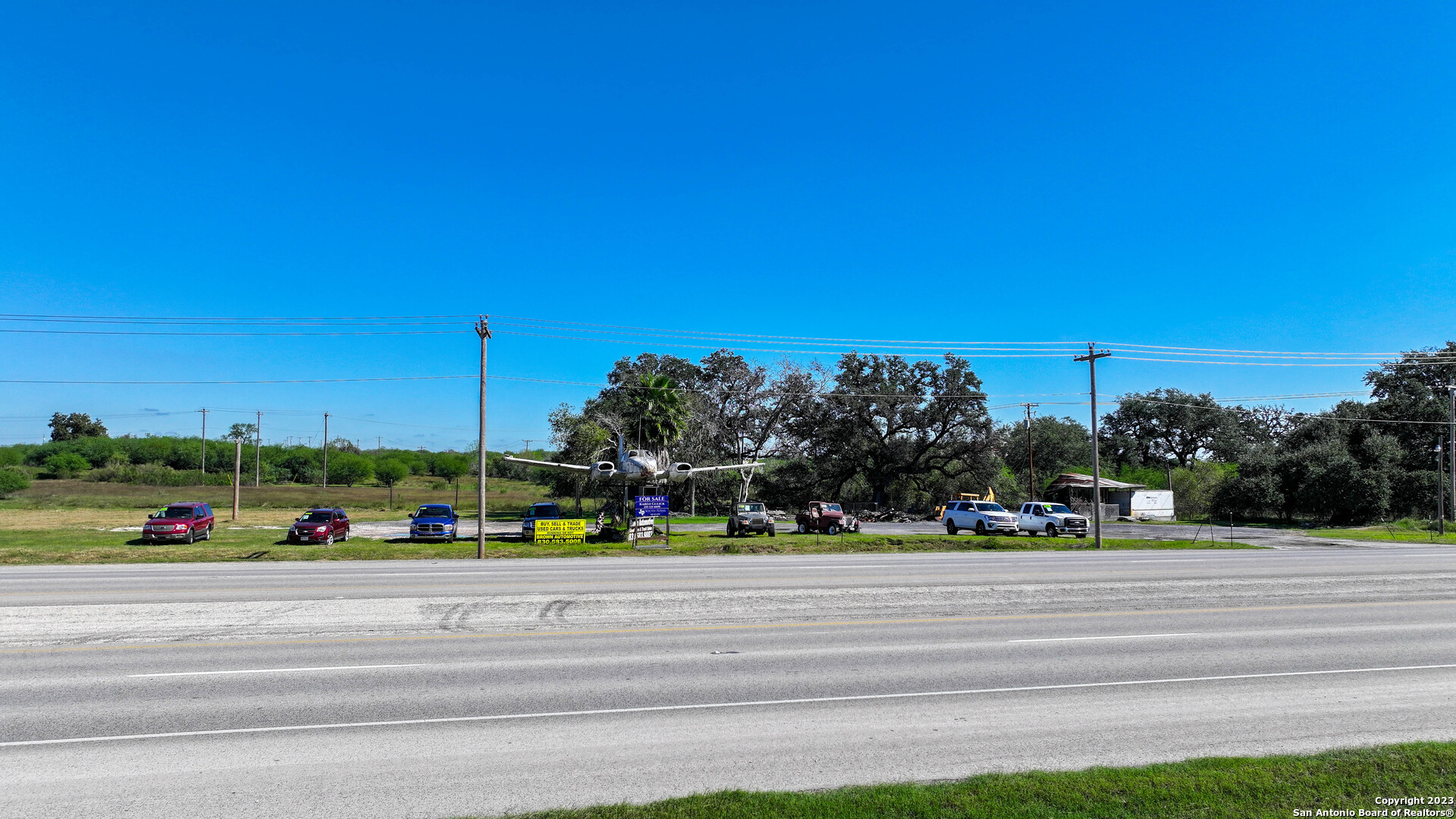 4531 Us-181 S Kenedy TX 78119