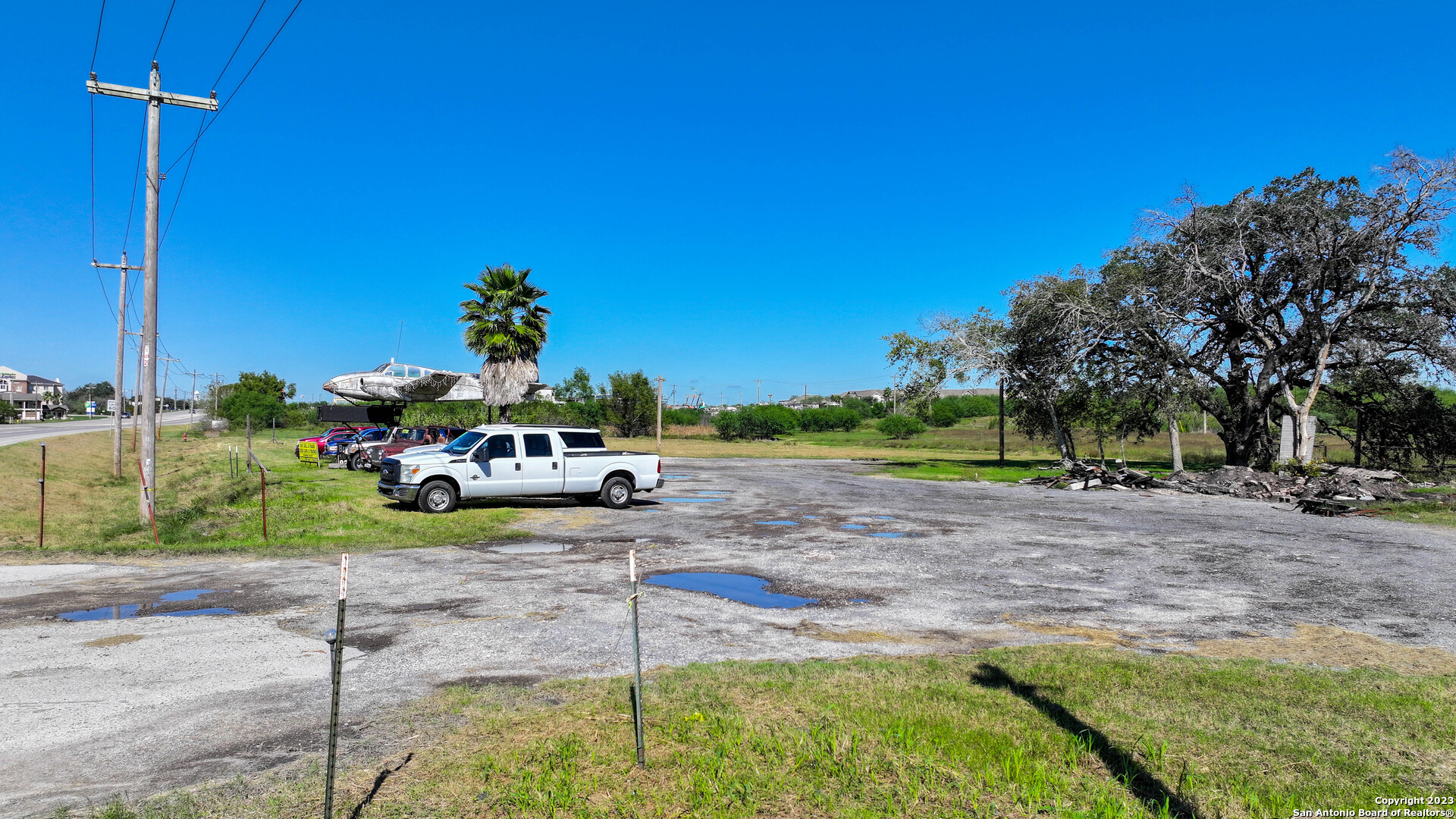 4531 Us-181 S Kenedy TX 78119