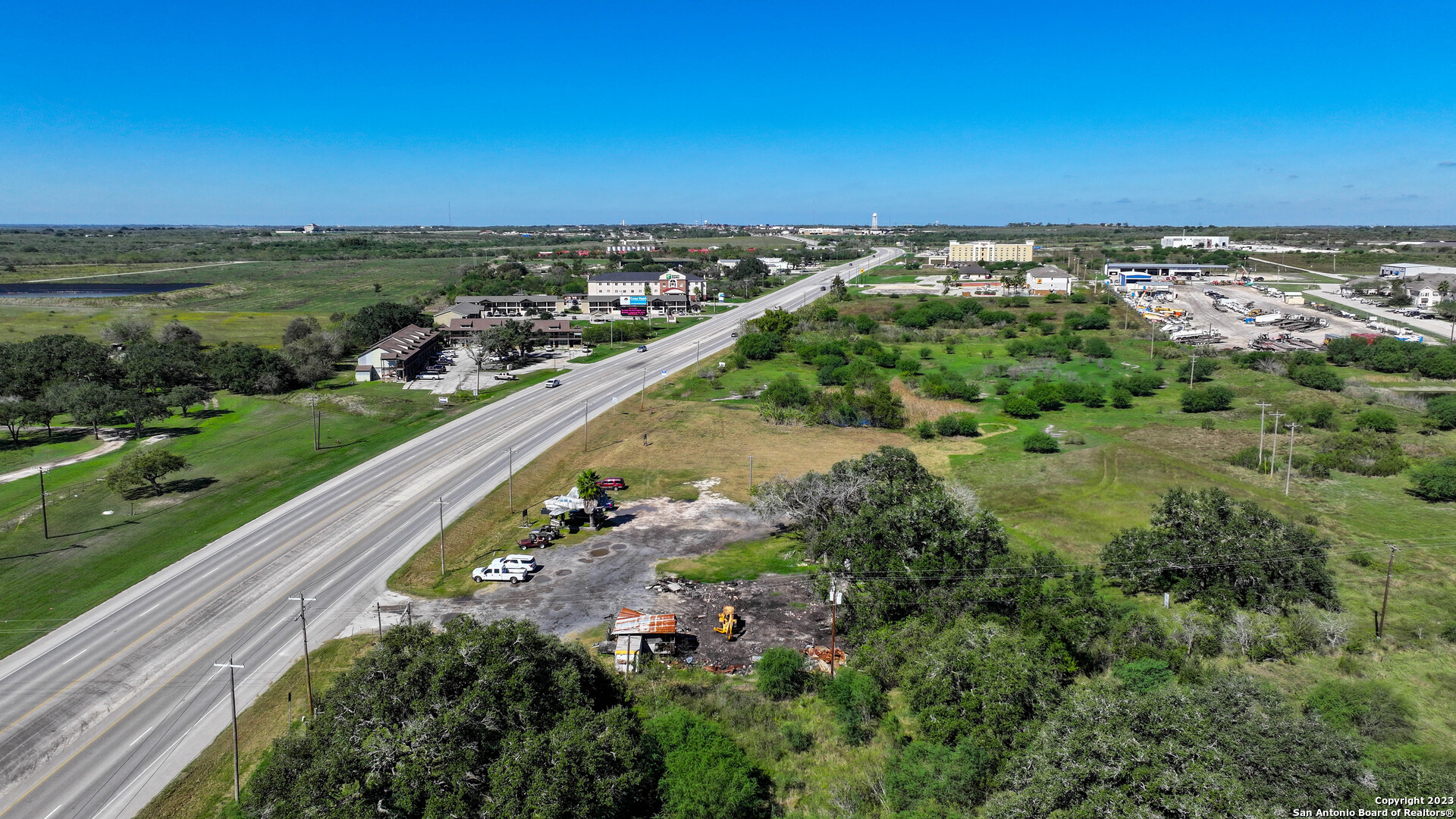 4531 Us-181 S Kenedy TX 78119