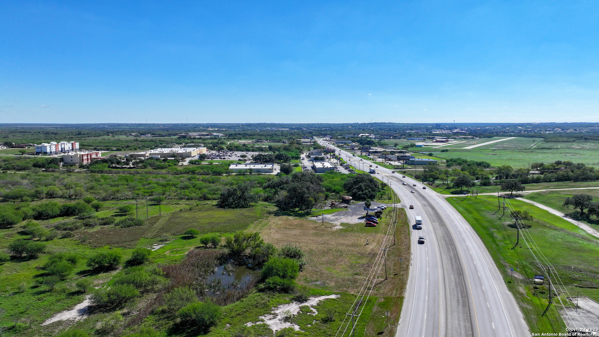 4531 Us-181 S Kenedy TX 78119