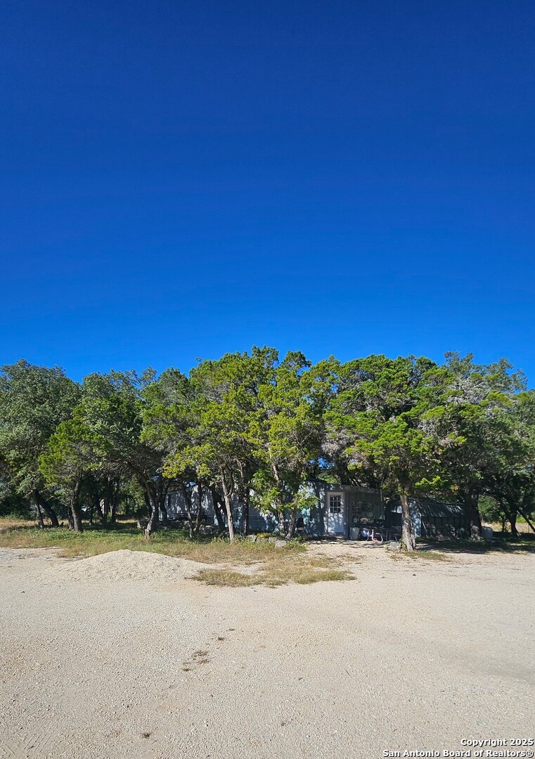 8865 Fm 1283 Lakehills TX 78063