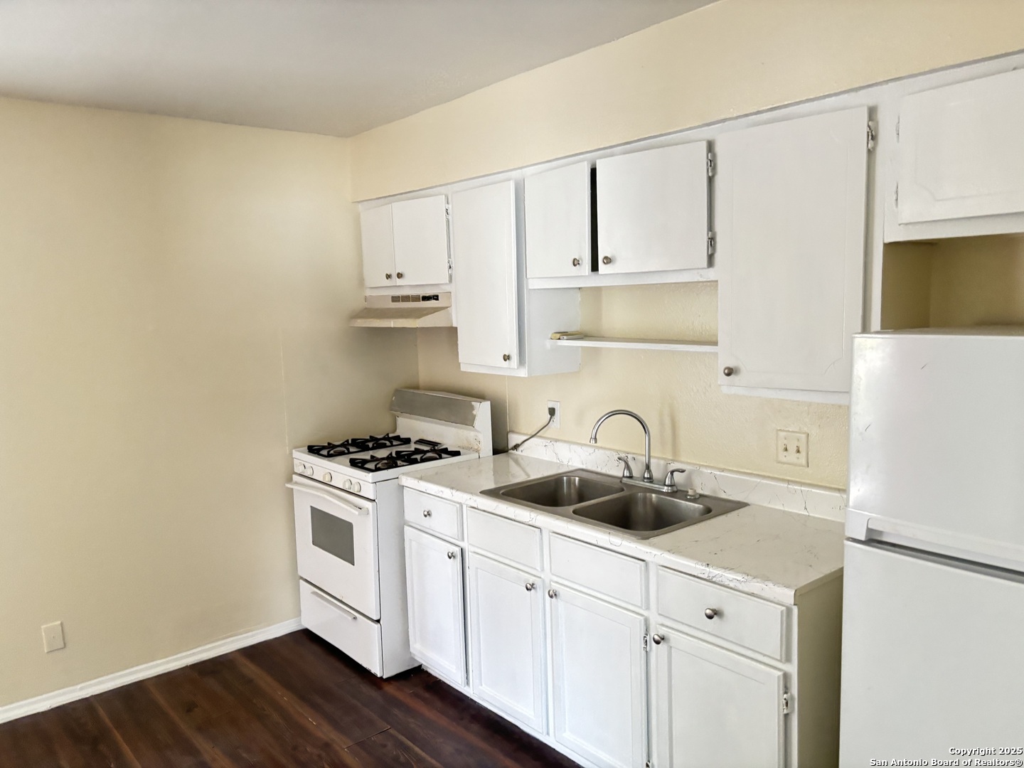 5602 & 5603 Bienville Drive San Antonio TX 78233