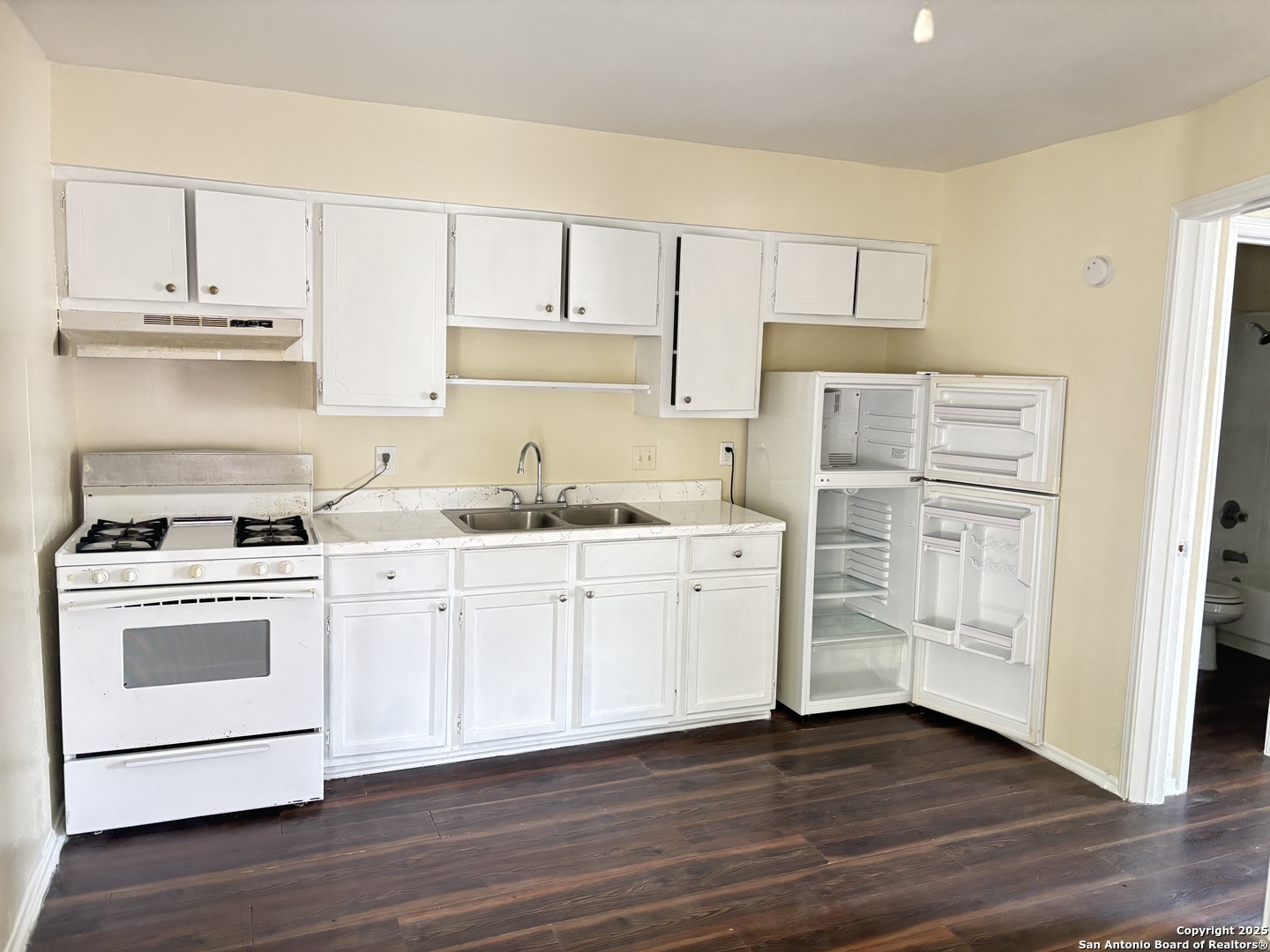 5602 & 5603 Bienville Drive San Antonio TX 78233