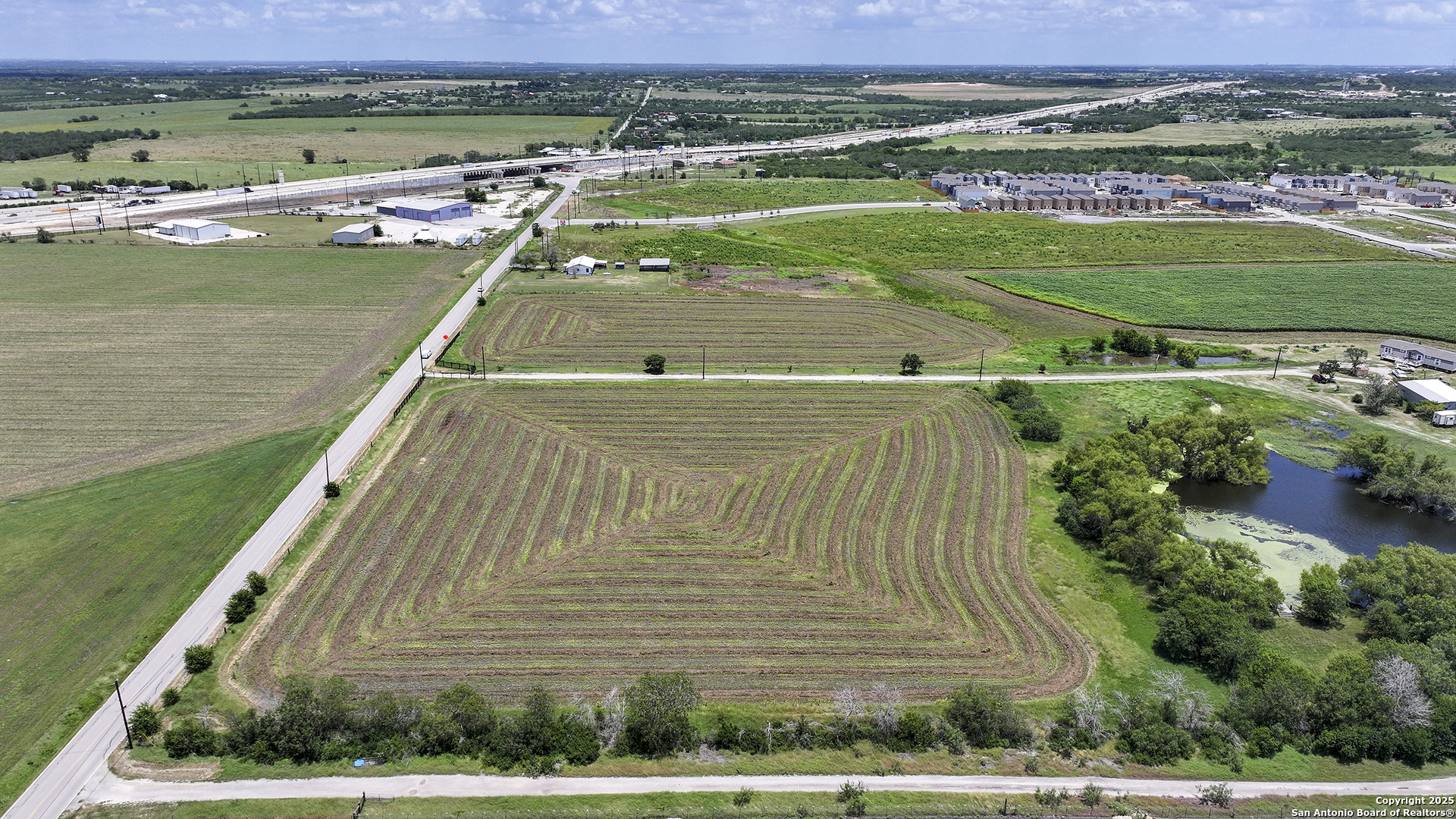 4892 Pfeil Road Converse TX 78109