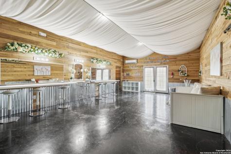 1300 Scull Road San Marcos TX 78666