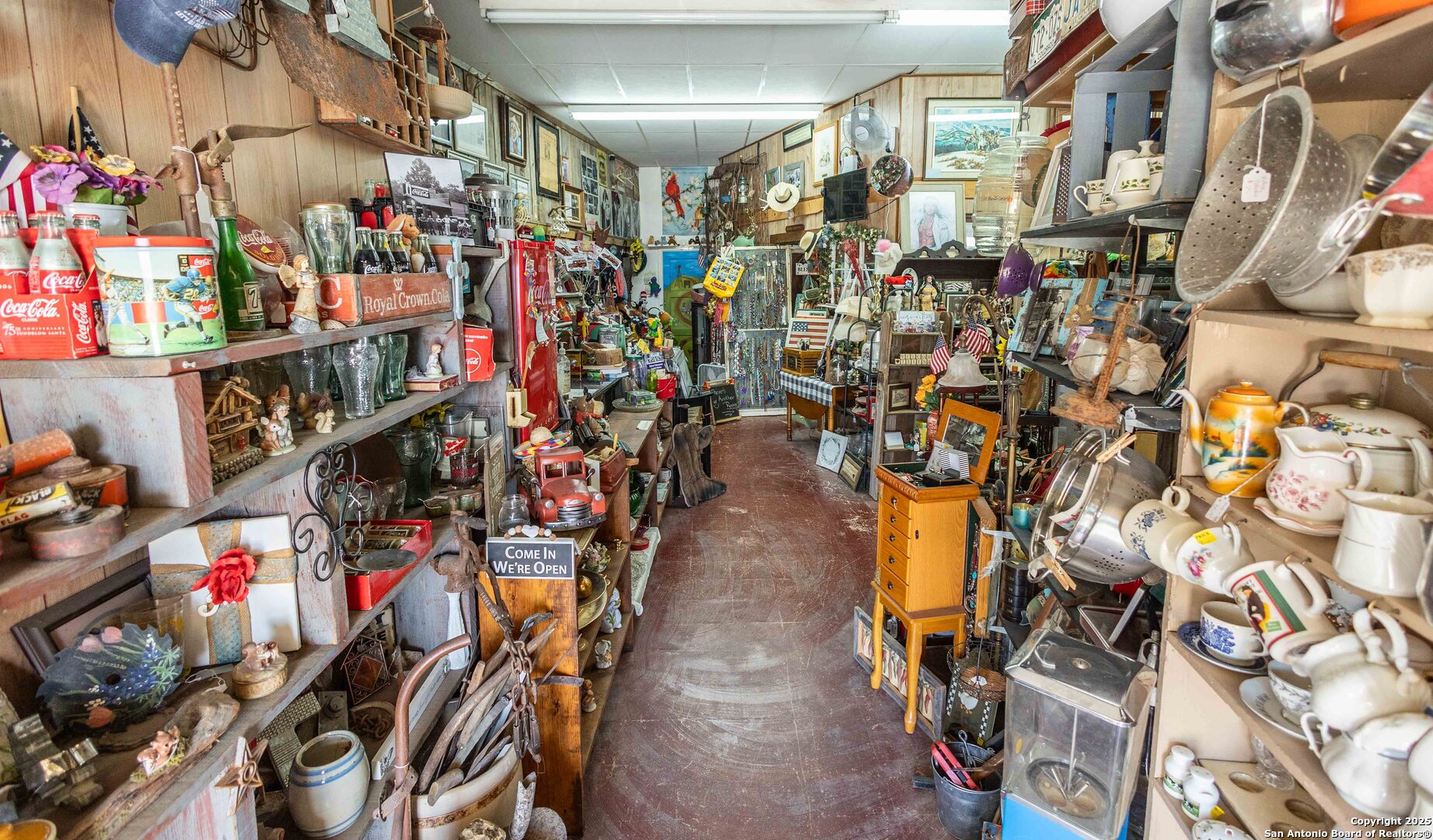 301 Center Street Sabinal TX 78881