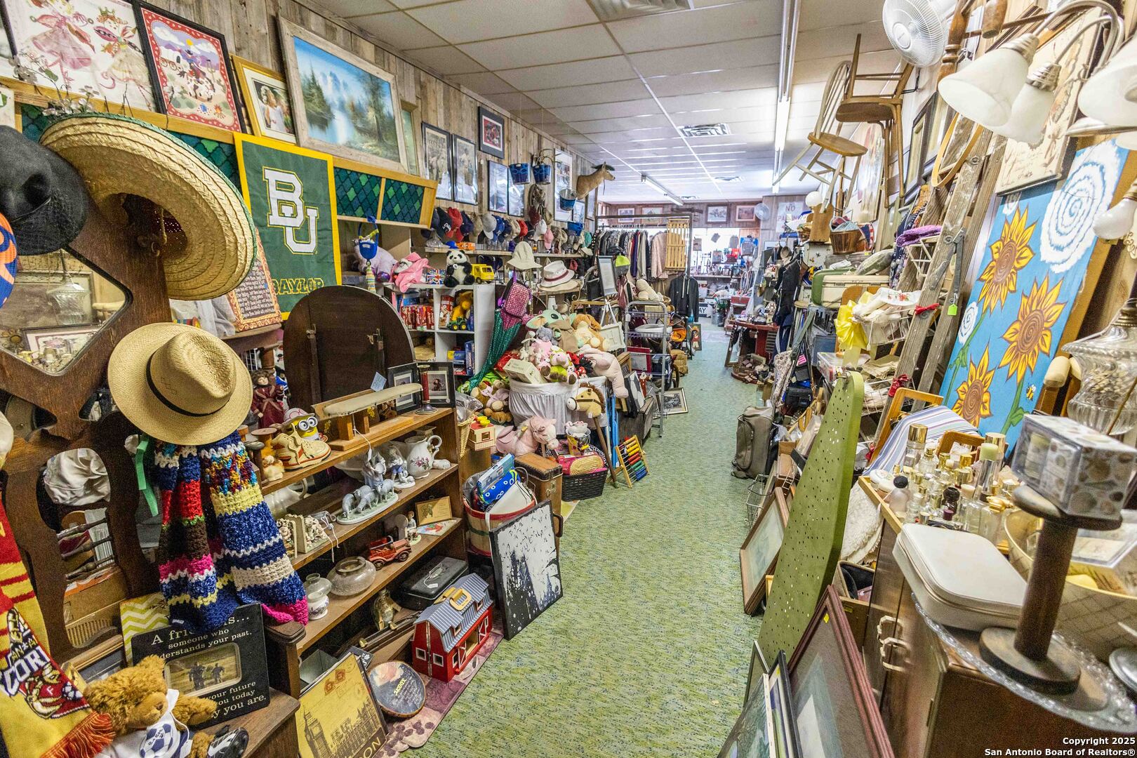 301 Center Street Sabinal TX 78881