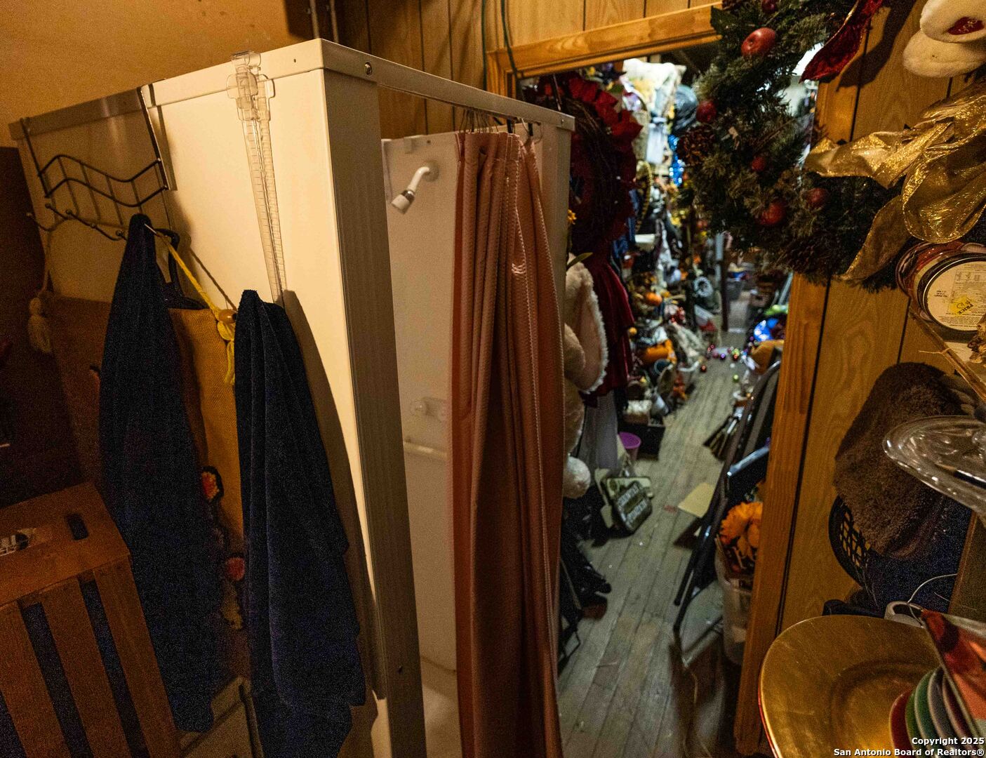 301 Center Street Sabinal TX 78881