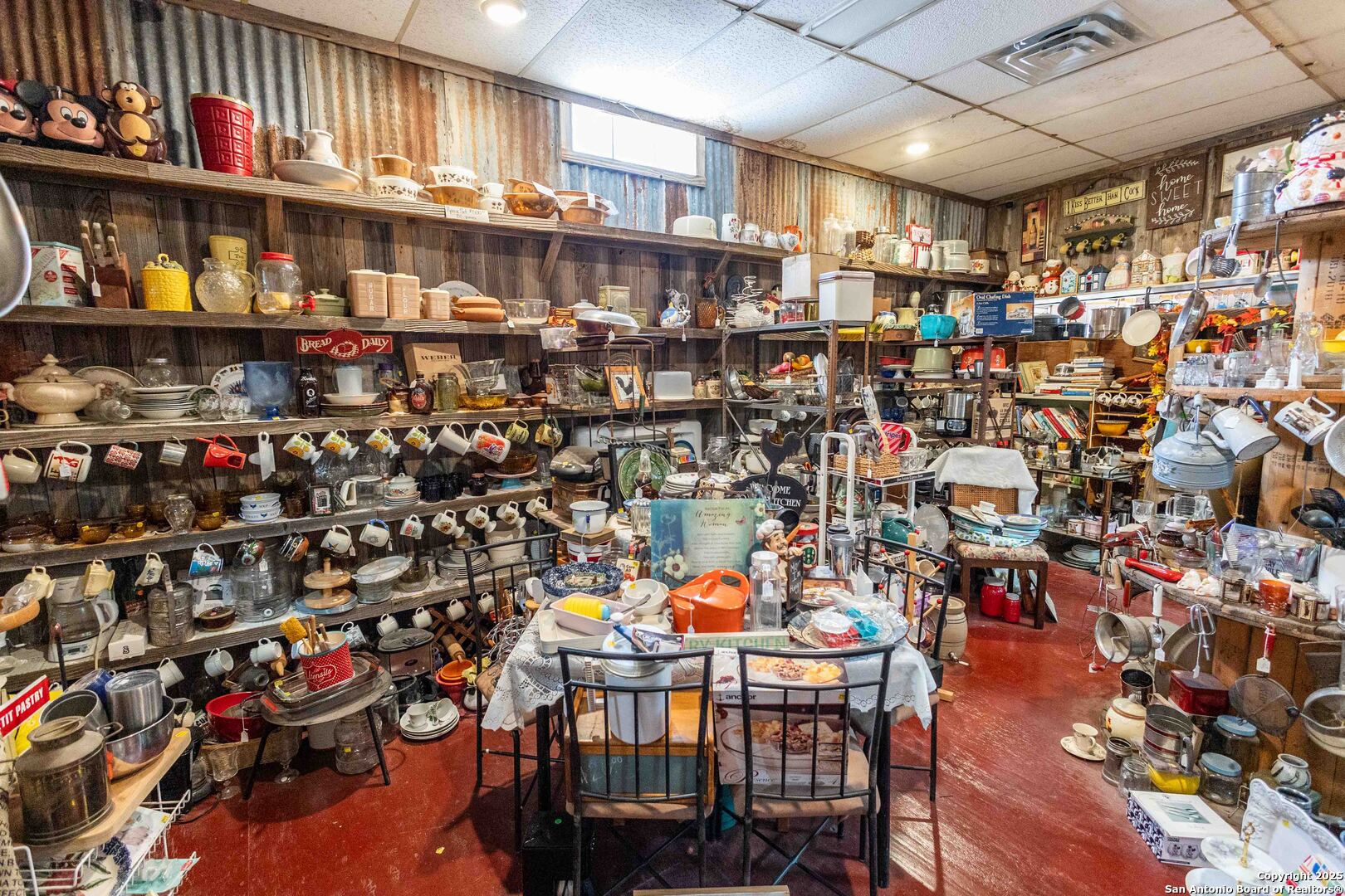 301 Center Street Sabinal TX 78881