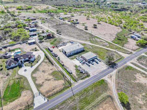 4754 Rakowitz Adkins TX 78101