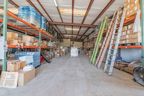 4754 Rakowitz Adkins TX 78101