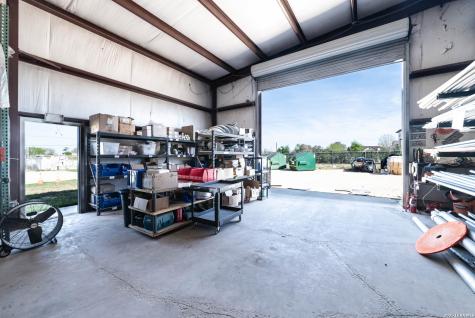 4754 Rakowitz Adkins TX 78101