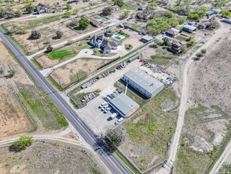 4754 Rakowitz Adkins TX 78101