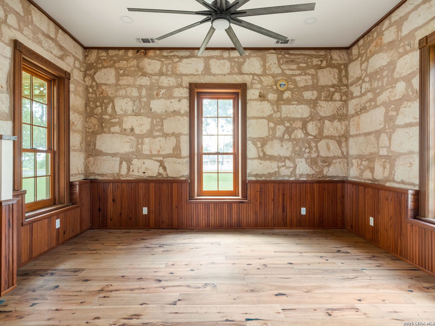 1461 S Us Highway 87 Fredericksburg TX 78624