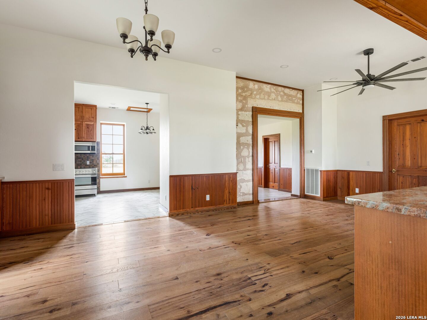 1461 S Us Highway 87 Fredericksburg TX 78624