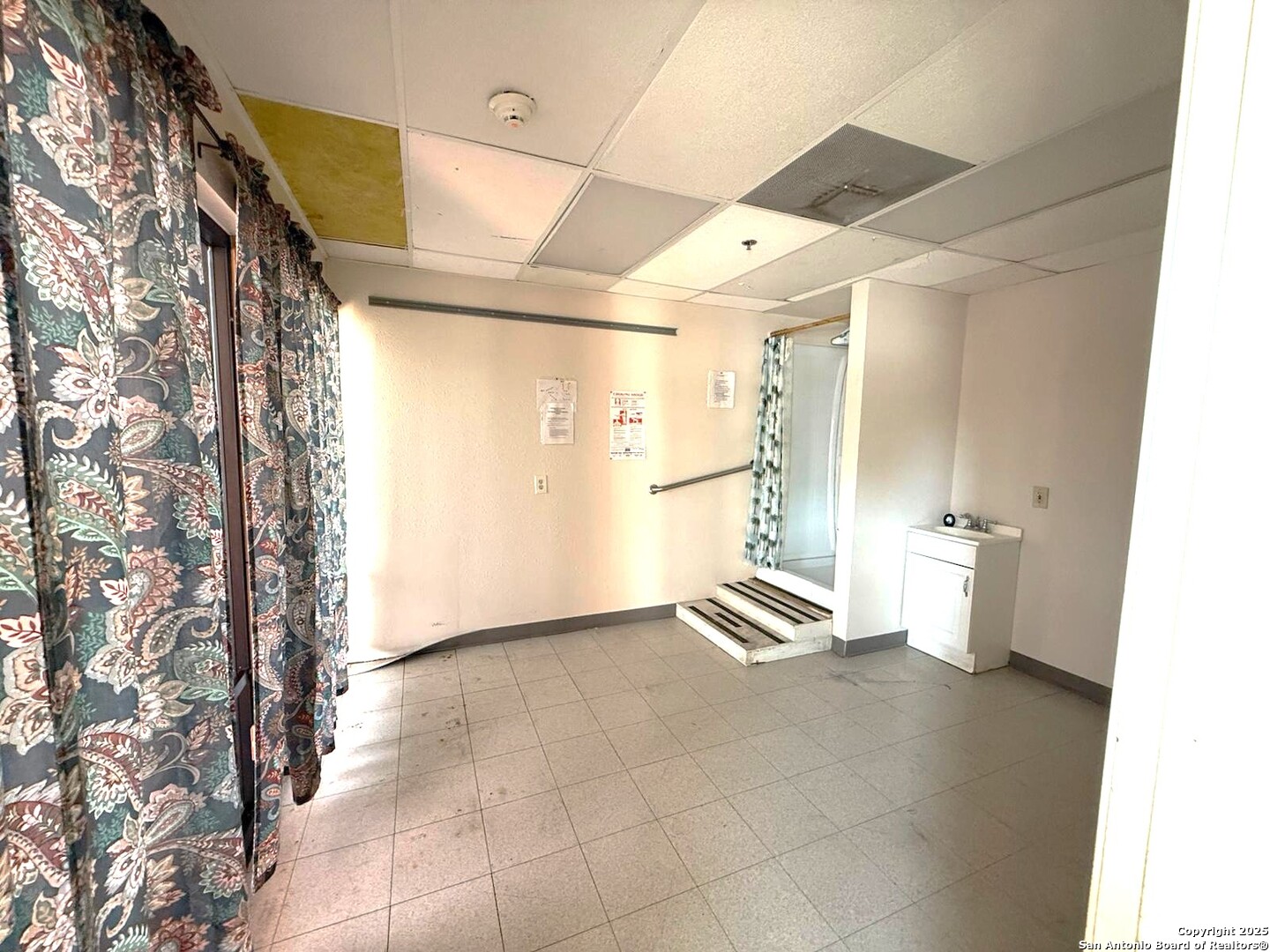 8001 Midcrown San Antonio TX 78218