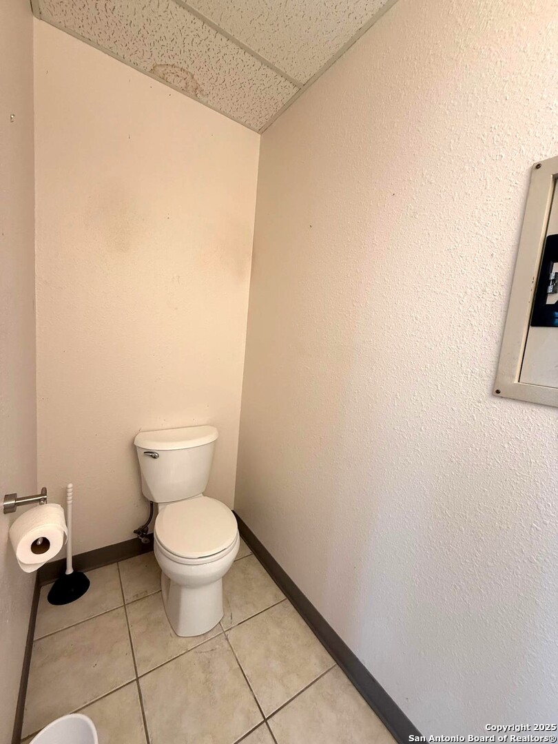 8001 Midcrown San Antonio TX 78218