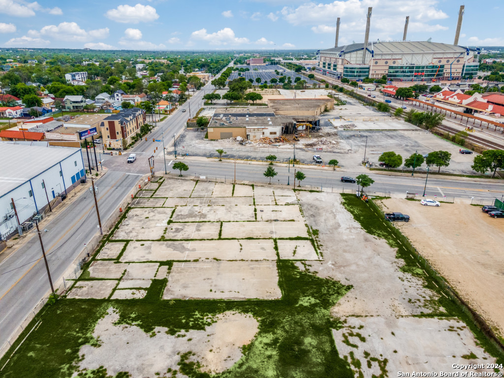 1231 E Commerce San Antonio TX 78205