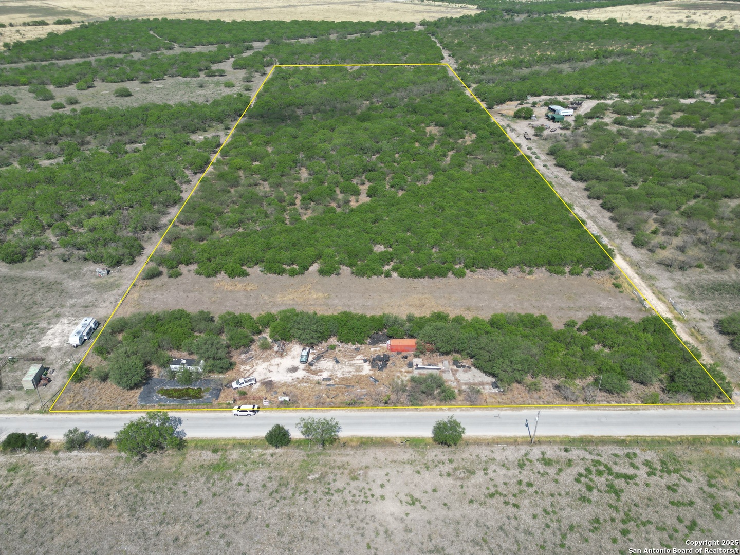 197 County Road 422 Three Rivers TX 78071