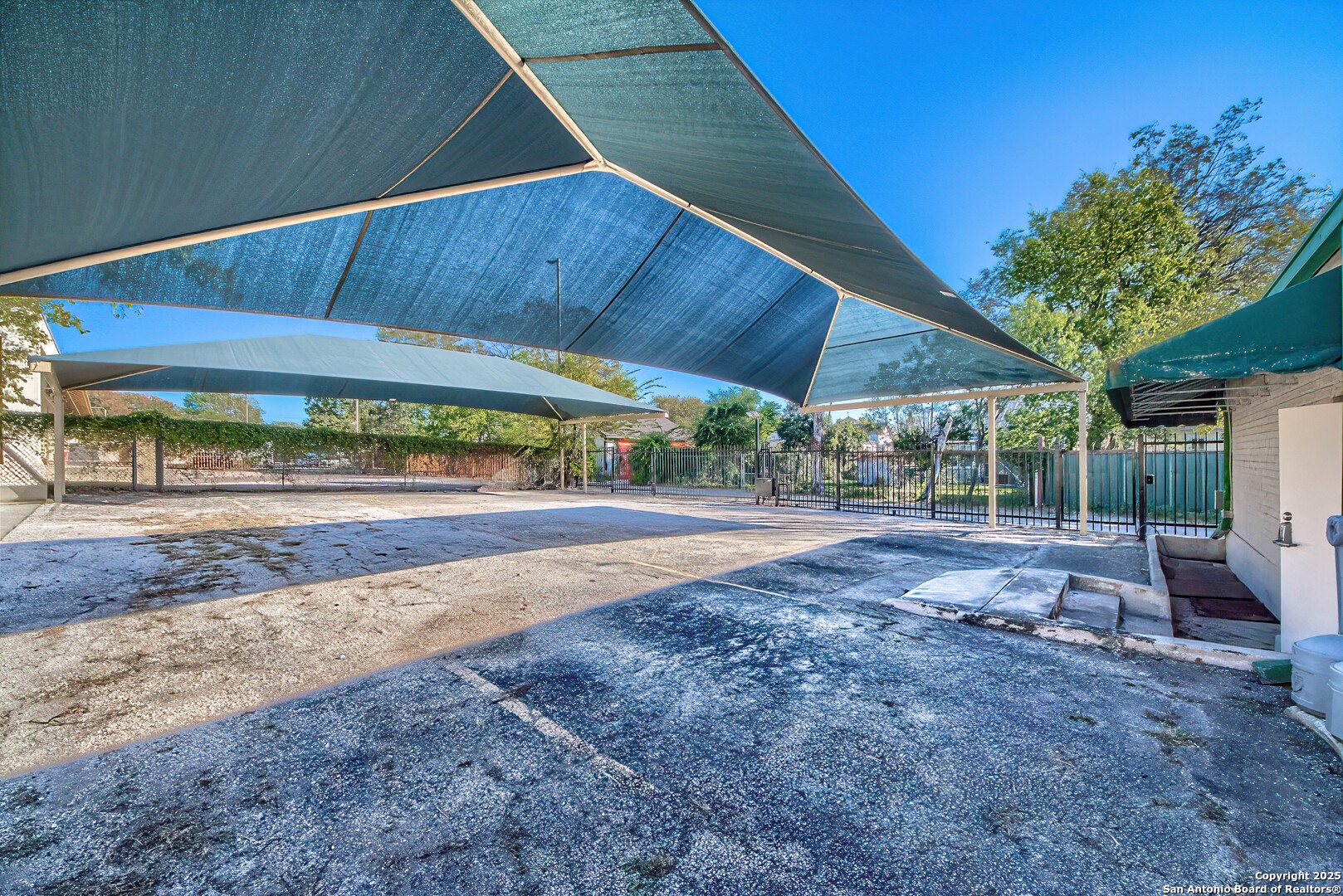 120 Mesquite San Antonio TX 78202