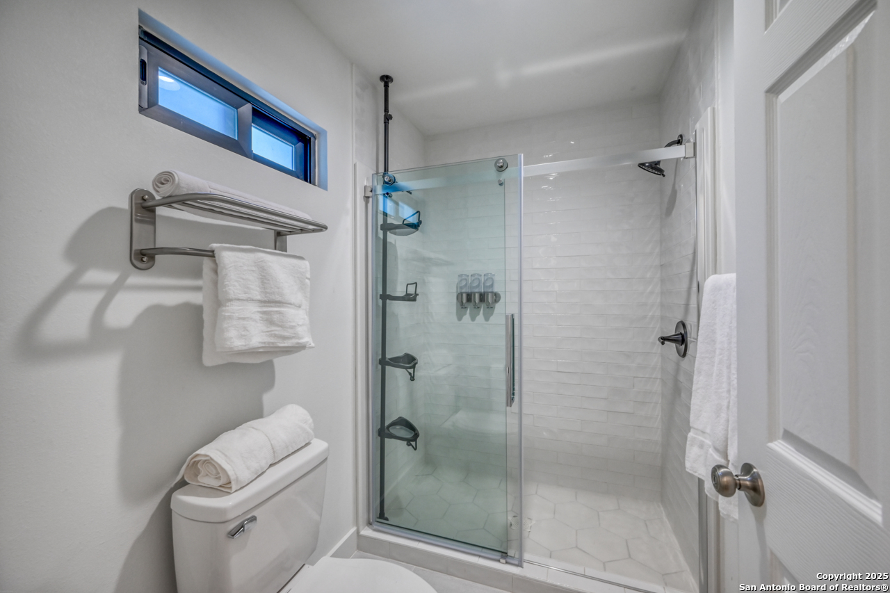 2865 Edgegrove Canyon Lake TX 78133