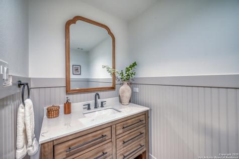 2865 Edgegrove Canyon Lake TX 78133