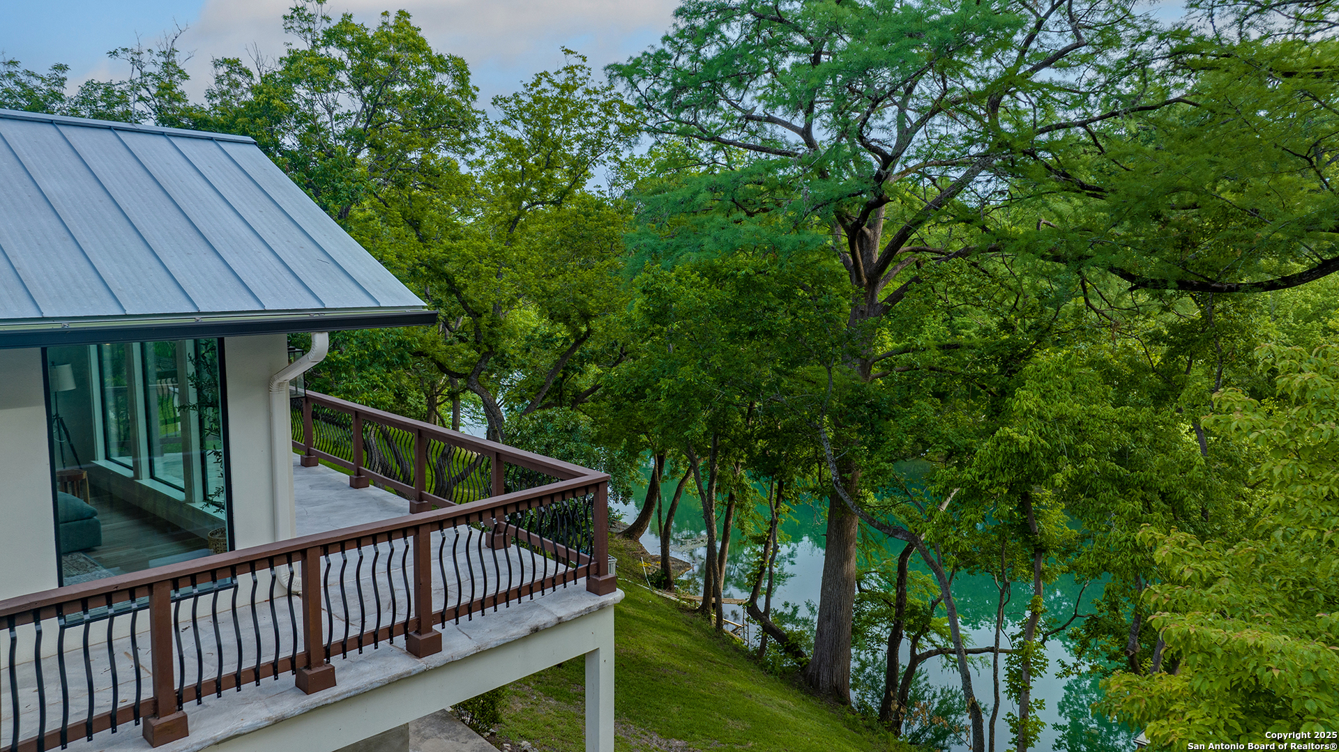 2865 Edgegrove Canyon Lake TX 78133