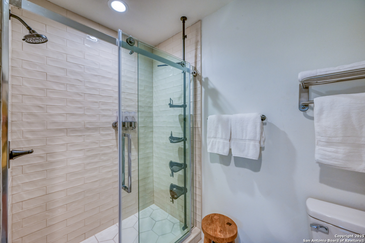 2865 Edgegrove Canyon Lake TX 78133