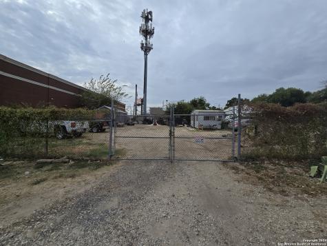 250 Deerwood Drive San Antonio TX 78209