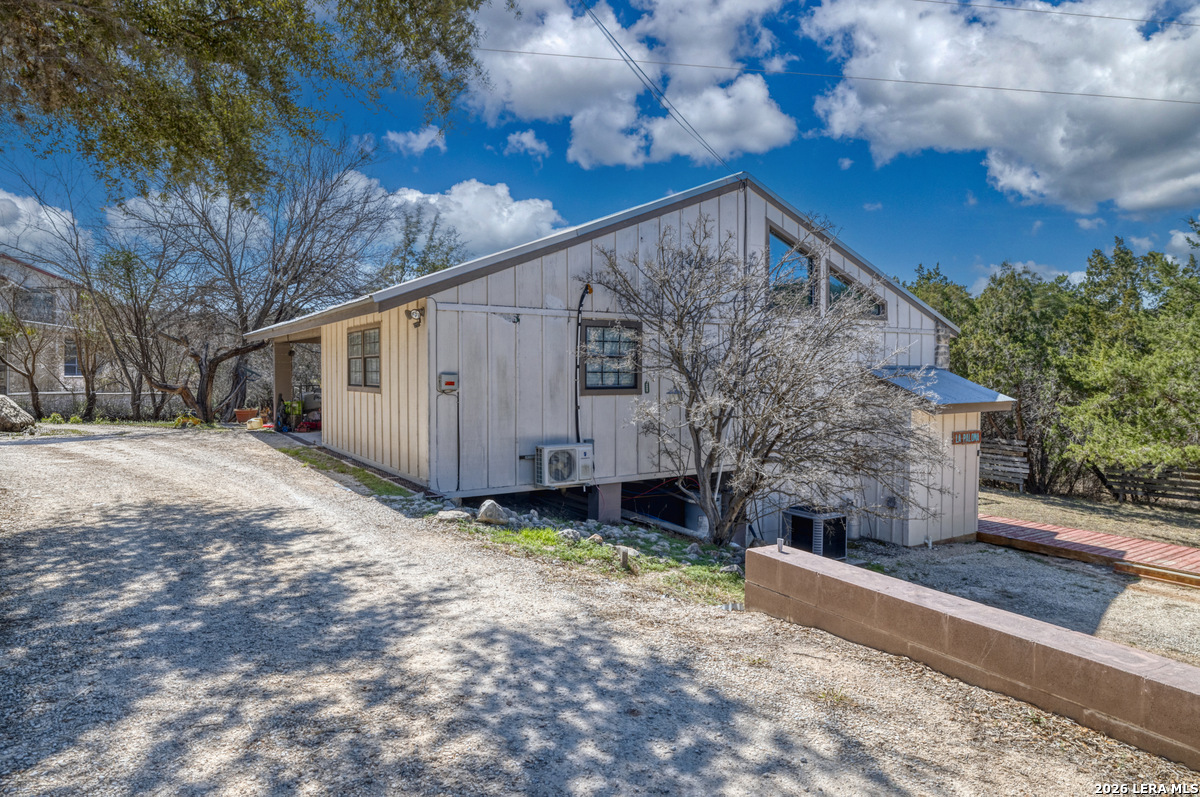 1352 Cr 350 Concan TX 78879