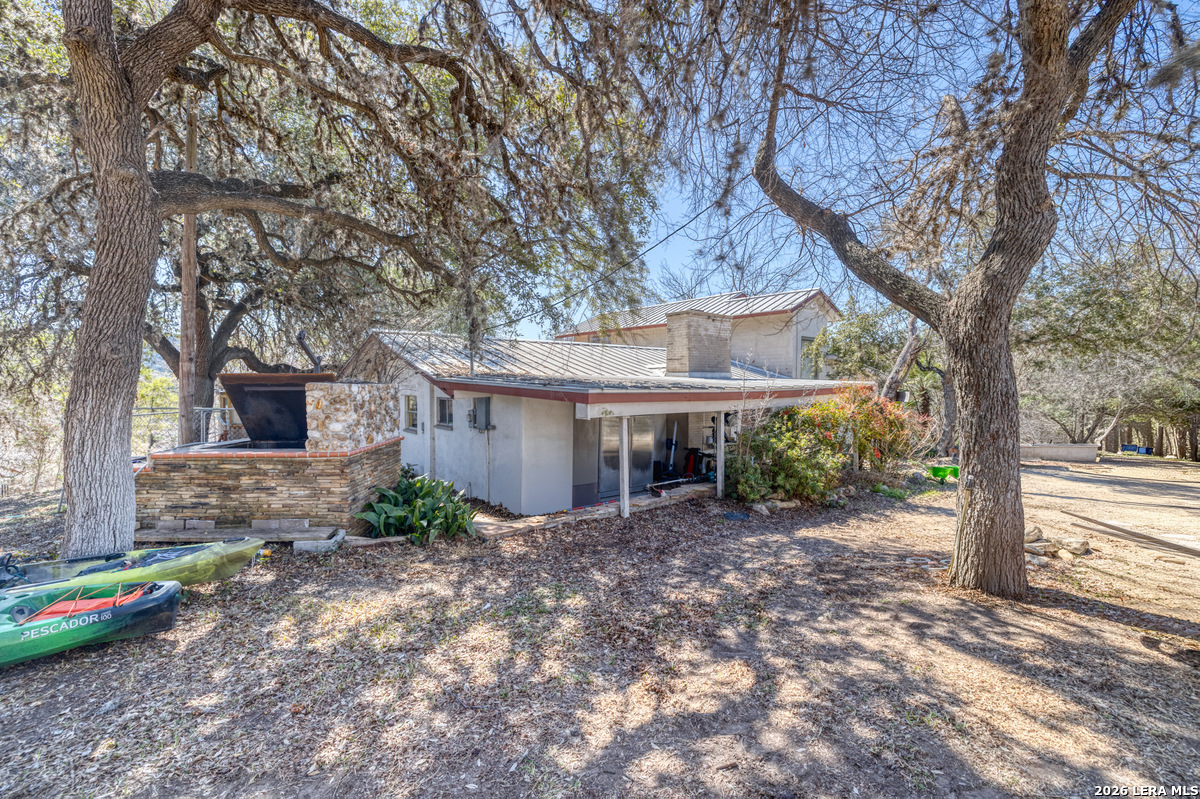 1352 Cr 350 Concan TX 78879