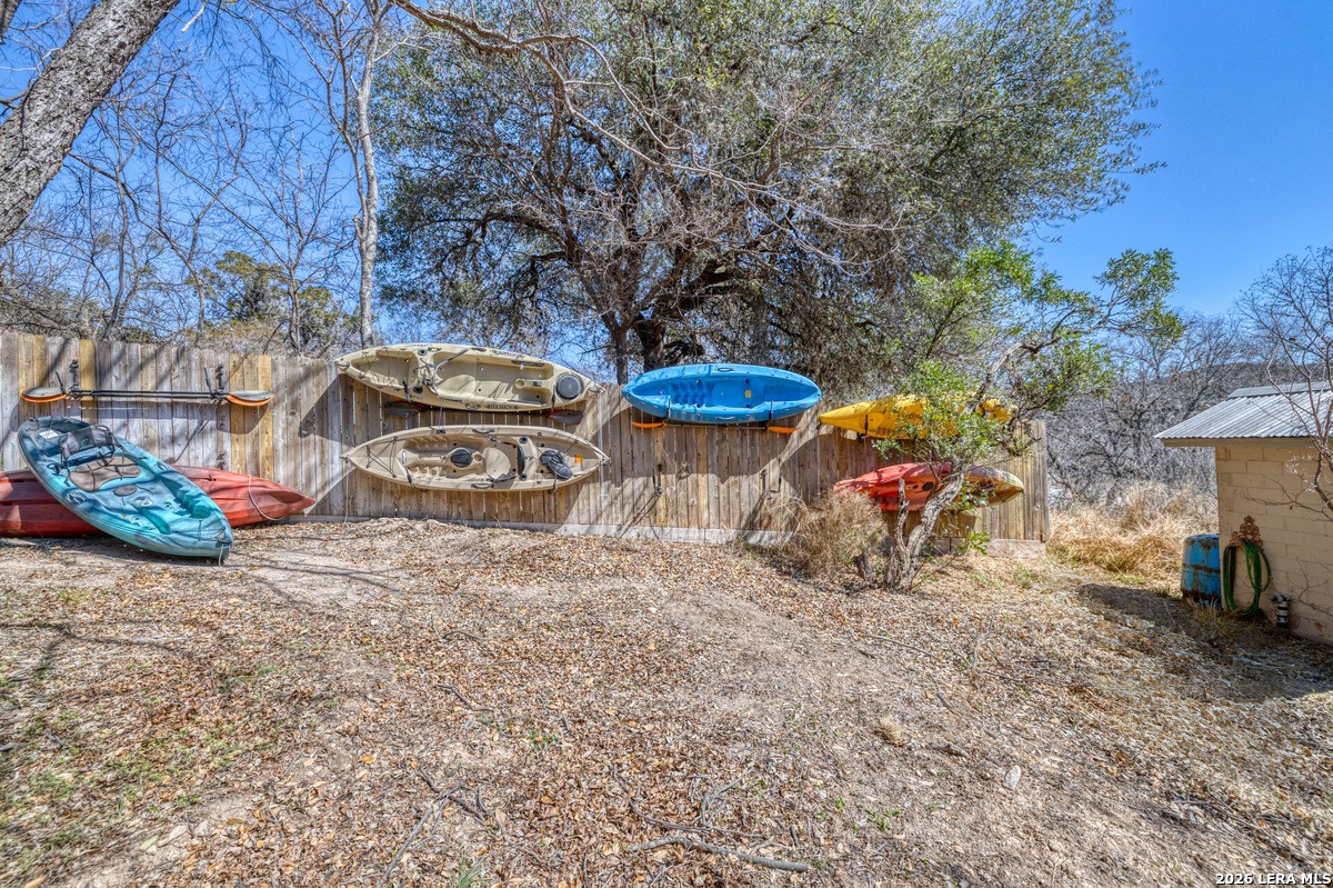 1352 Cr 350 Concan TX 78879