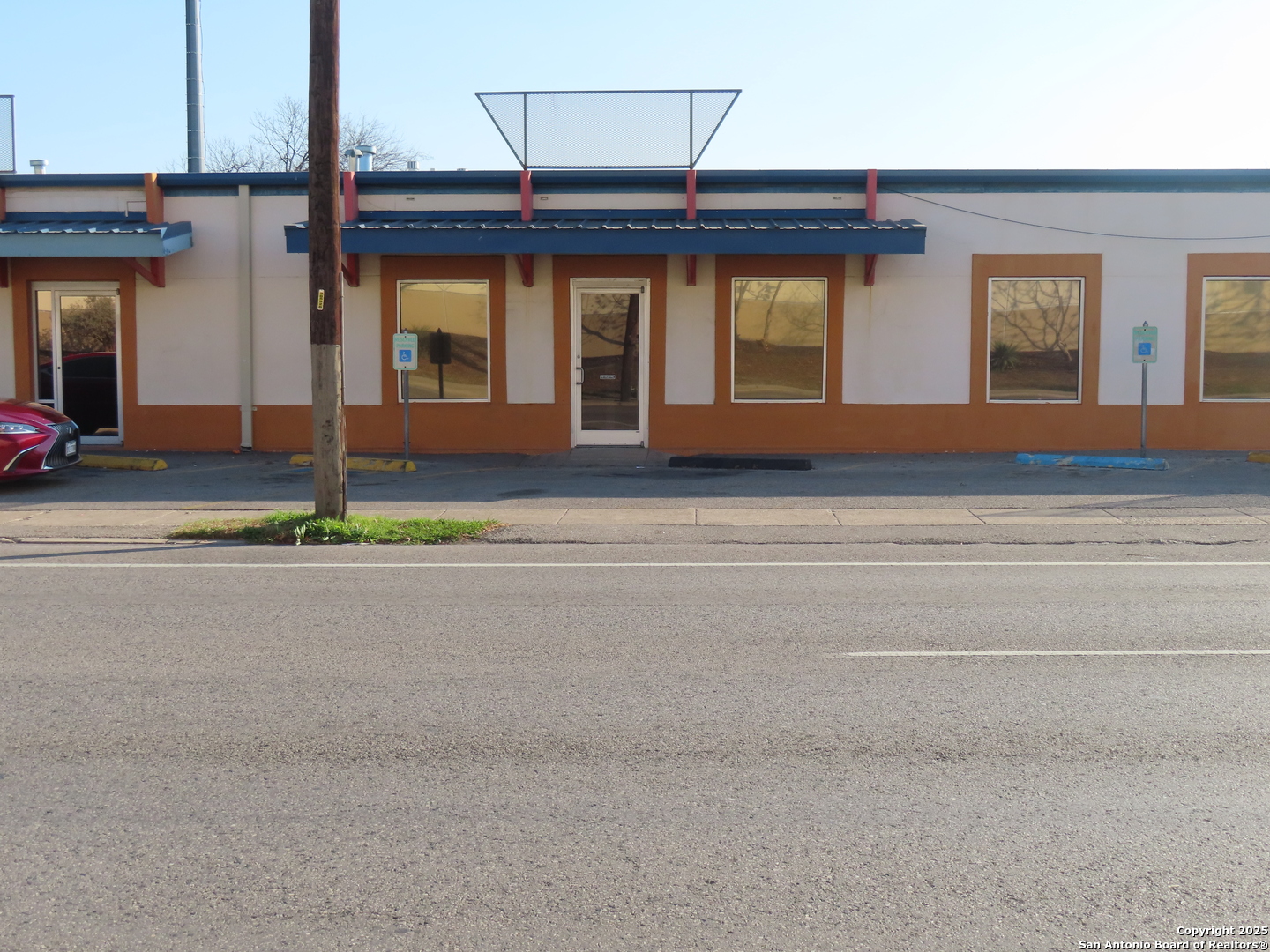 2614 W Commerce San Antonio TX 78207