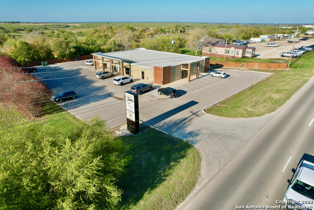 1753 Highway 97 E Jourdanton TX 78026