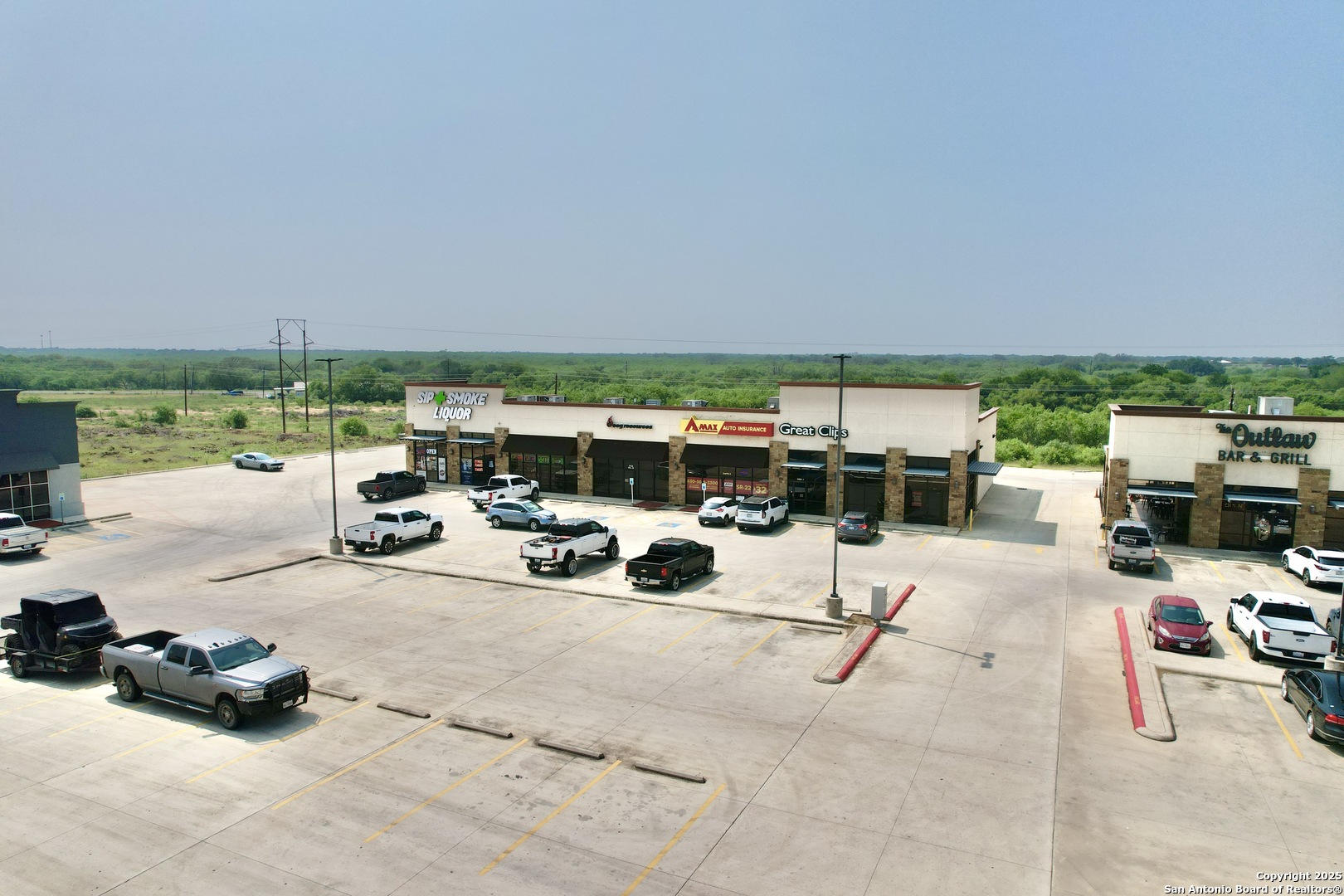 2128 W Oaklawn Pleasanton TX 78064