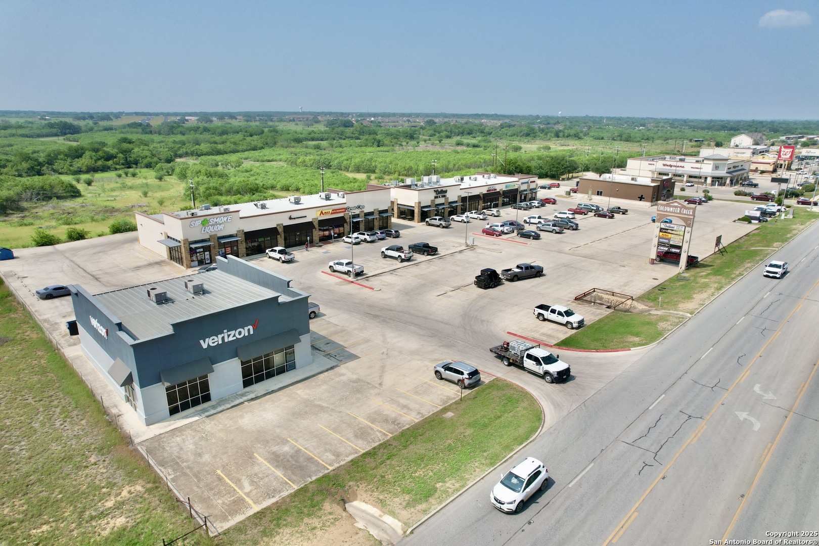 2128 W Oaklawn Pleasanton TX 78064